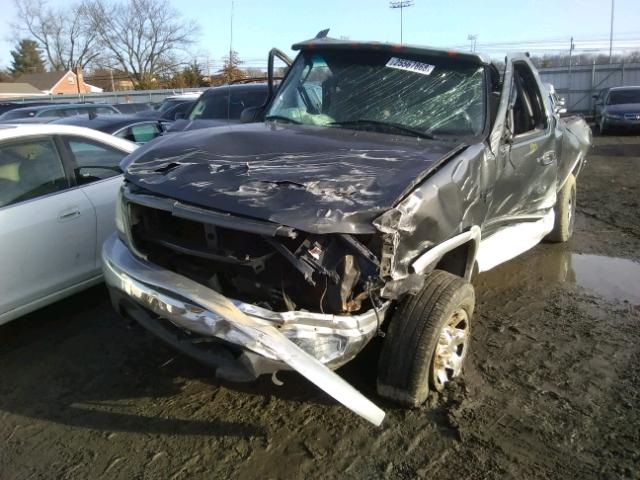 1FTPX18L92NC08866 - 2002 FORD F150 GRAY photo 2