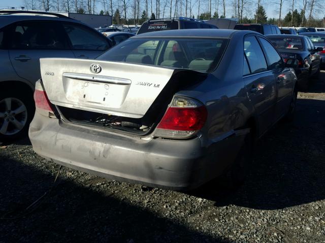 JTDBE30K253022066 - 2005 TOYOTA CAMRY LE GRAY photo 4