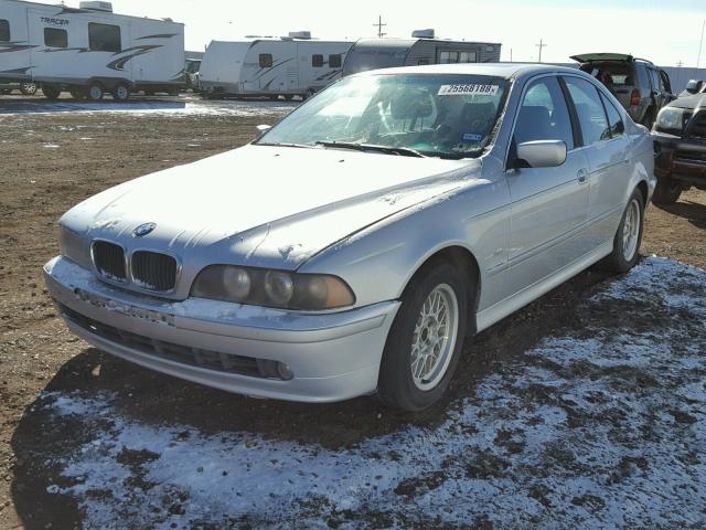 WBADT43422GY97800 - 2002 BMW 525 I AUTO SILVER photo 2