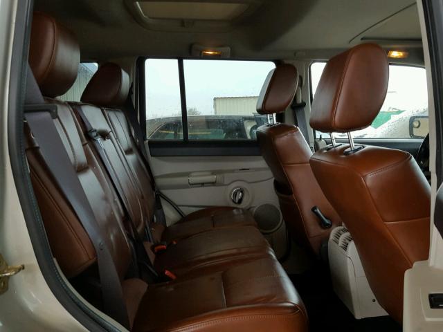 1J8HG58246C364228 - 2006 JEEP COMMANDER SILVER photo 6