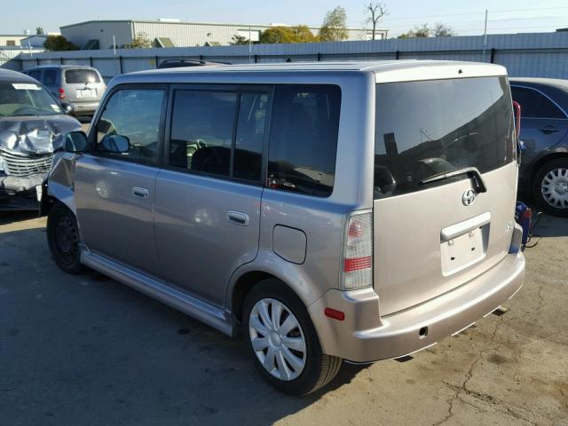 JTLKT324350174271 - 2005 TOYOTA SCION XB SILVER photo 3