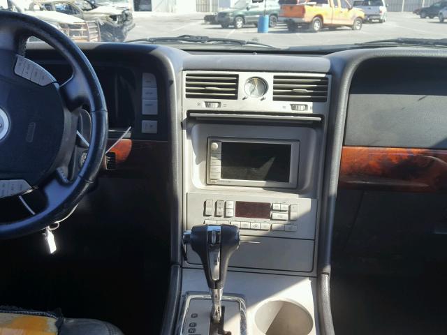 5LMFU275X6LJ23686 - 2006 LINCOLN NAVIGATOR SILVER photo 9