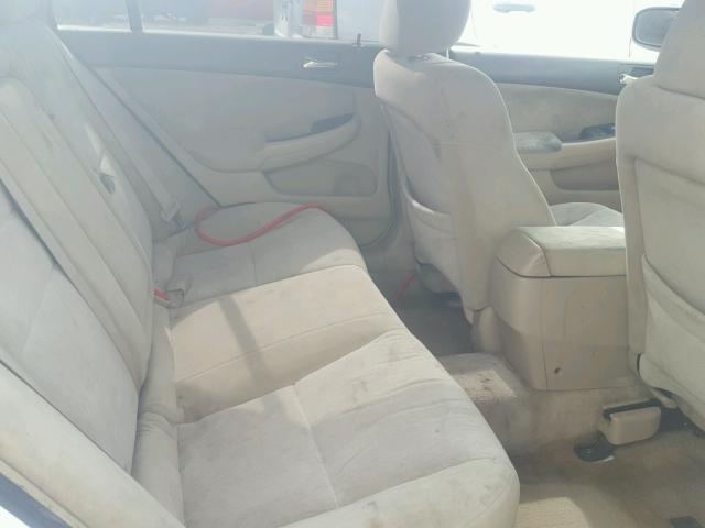 1HGCM66325A039424 - 2005 HONDA ACCORD LX WHITE photo 6