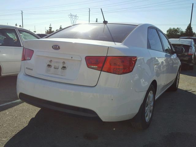 KNAFT4A23A5255221 - 2010 KIA FORTE LX WHITE photo 4