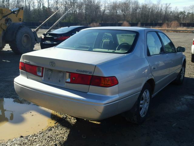 4T1BG28KX1U115636 - 2001 TOYOTA CAMRY CE GRAY photo 4