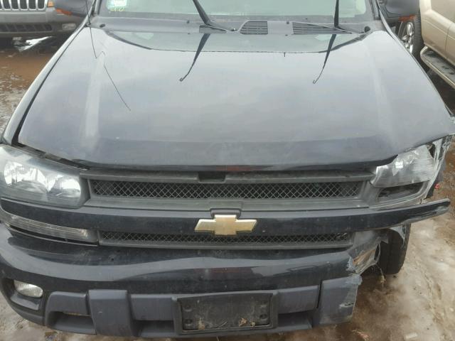 1GNDT13SX52231843 - 2005 CHEVROLET TRAILBLAZE BLACK photo 7