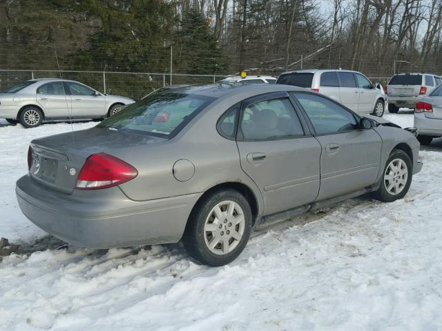 1FAFP53244G152673 - 2004 FORD TAURUS SE GRAY photo 4