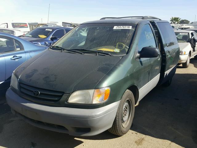 4T3ZF13C02U482680 - 2002 TOYOTA SIENNA LE GREEN photo 2