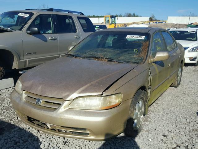 1HGCG56692A140029 - 2002 HONDA ACCORD EX GOLD photo 2