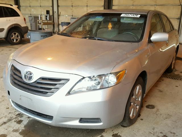 JTNBB46K673004366 - 2007 TOYOTA CAMRY NEW SILVER photo 2