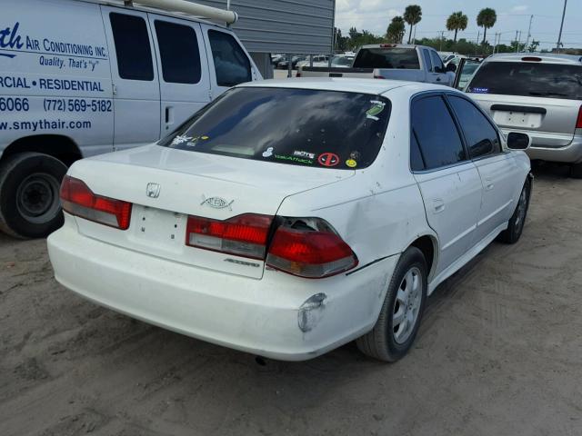 1HGCG56692A169336 - 2002 HONDA ACCORD EX WHITE photo 4