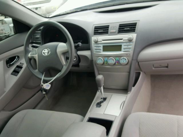 4T1BE46K79U368574 - 2009 TOYOTA CAMRY BASE SILVER photo 9