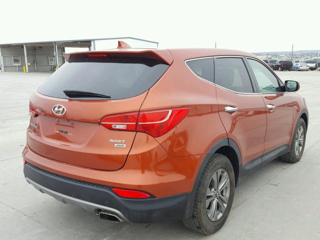 5XYZTDLB7FG233038 - 2015 HYUNDAI SANTA FE S ORANGE photo 4