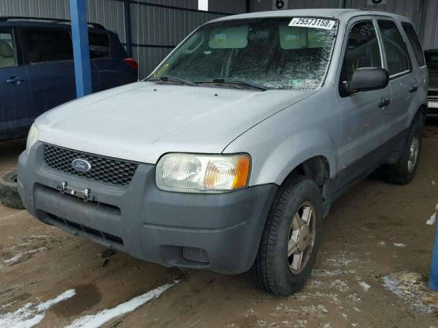 1FMYU92144KA18122 - 2004 FORD ESCAPE XLS SILVER photo 2