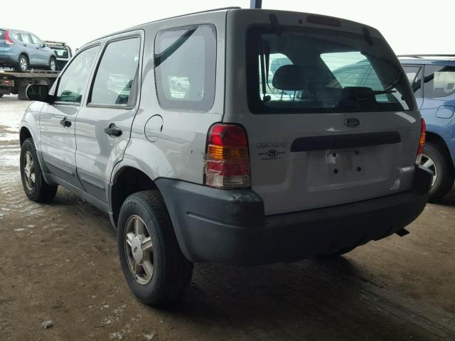 1FMYU92144KA18122 - 2004 FORD ESCAPE XLS SILVER photo 3