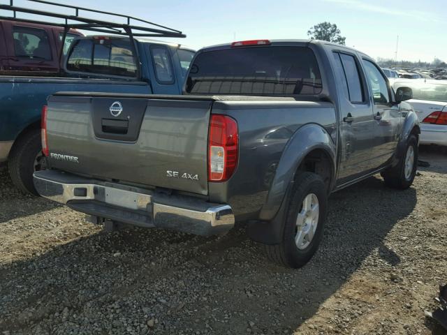 1N6AD07W85C454065 - 2005 NISSAN FRONTIER C GRAY photo 4