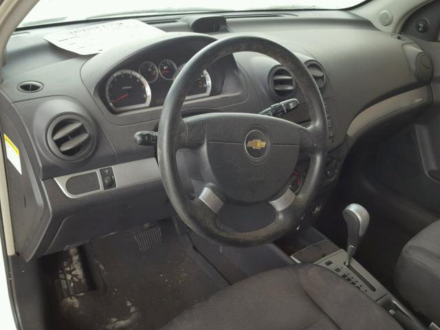 KL1TD5DE0AB098190 - 2010 CHEVROLET AVEO LS WHITE photo 9