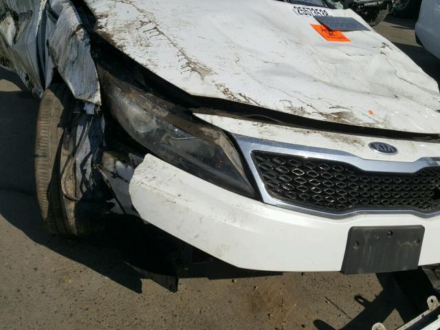 5XXGN4A74CG037400 - 2012 KIA OPTIMA EX WHITE photo 9