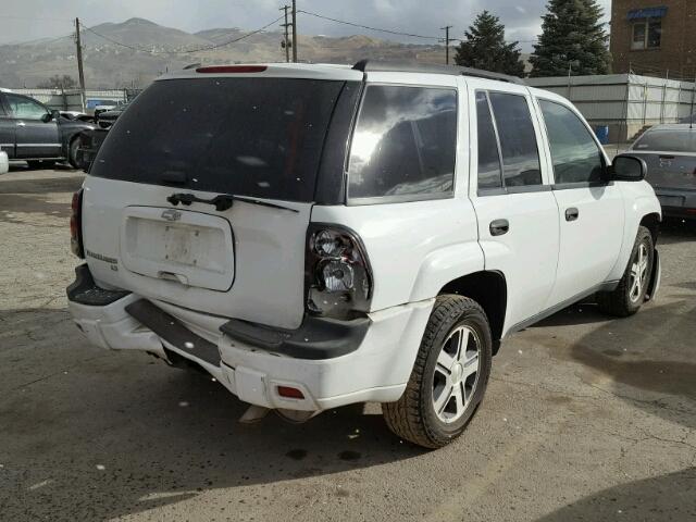 1GNDT13S862290746 - 2006 CHEVROLET TRAILBLAZE WHITE photo 4