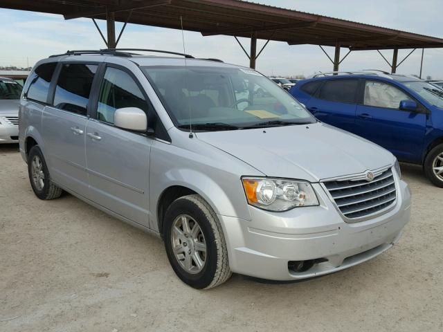 2A4RR5D14AR235936 - 2010 CHRYSLER TOWN & COU SILVER photo 1