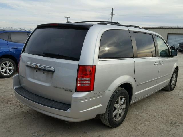 2A4RR5D14AR235936 - 2010 CHRYSLER TOWN & COU SILVER photo 4