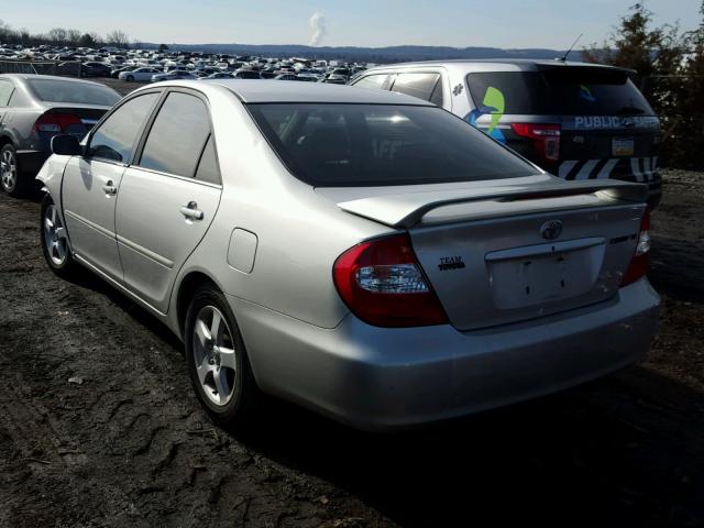 4T1BE32K44U869320 - 2004 TOYOTA CAMRY LE SILVER photo 3