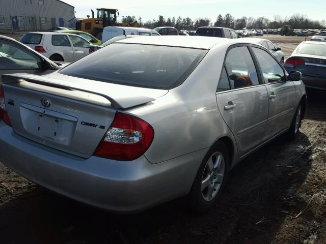 4T1BE32K44U869320 - 2004 TOYOTA CAMRY LE SILVER photo 4