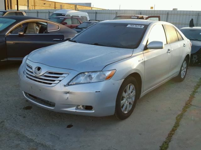 4T1BB46K08U032689 - 2008 TOYOTA CAMRY HYBR SILVER photo 2