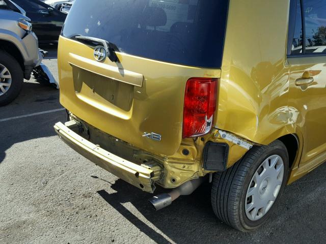 JTLKE50E281056728 - 2008 SCION XB GOLD photo 9