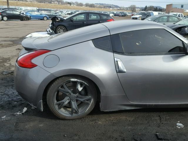 JN1AZ4EH0AM506943 - 2010 NISSAN 370Z SILVER photo 9