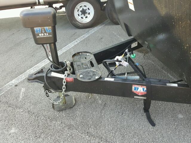 4YDT32520HB452165 - 2017 OUTB SUPERLITE WHITE photo 8