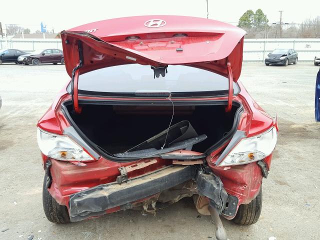 KMHCT4AE3GU035975 - 2016 HYUNDAI ACCENT SE RED photo 9