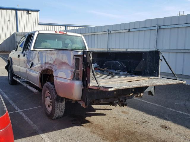 1GCHC29214E327865 - 2004 CHEVROLET SILVERADO SILVER photo 3