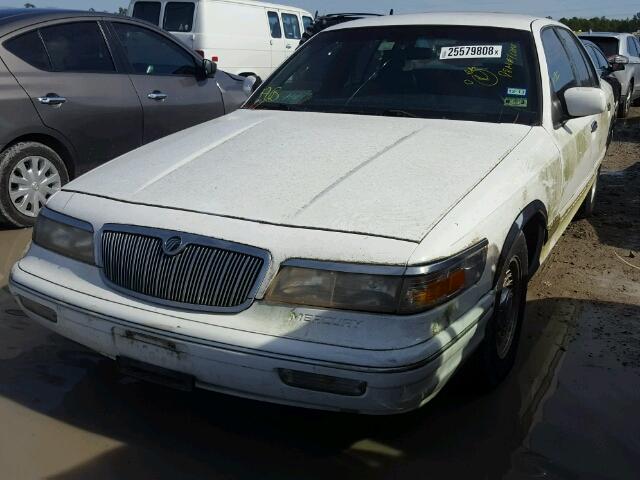 2MELM75W7TX626821 - 1996 MERCURY GRAND MARQ WHITE photo 2