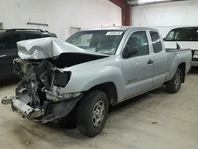 5TETX22N38Z581065 - 2008 TOYOTA TACOMA ACC SILVER photo 2