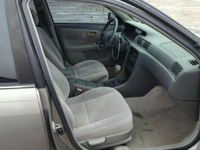 4T1BG22K9XU561570 - 1999 TOYOTA CAMRY CE GRAY photo 5