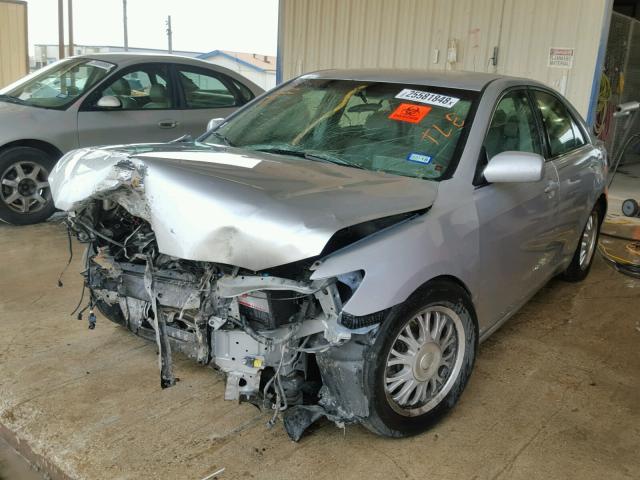 4T1BE46K17U640839 - 2007 TOYOTA CAMRY NEW SILVER photo 2