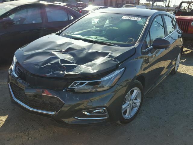 3G1BD6SM8HS517334 - 2017 CHEVROLET CRUZE LT GRAY photo 2