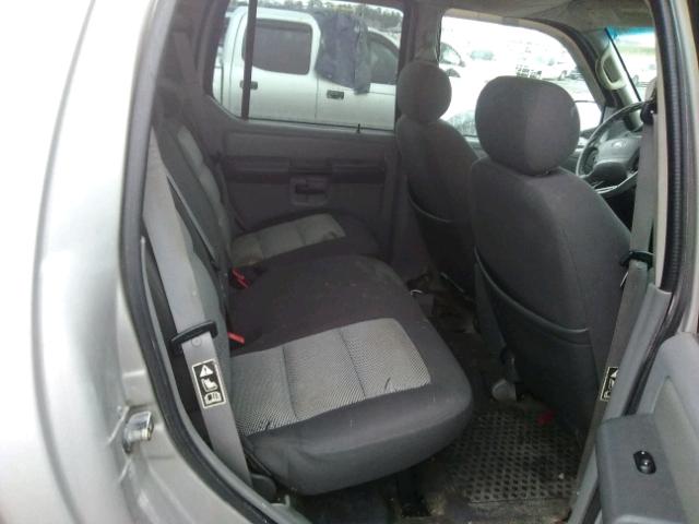 1FMZU67E93UB81382 - 2003 FORD EXPLORER S SILVER photo 9