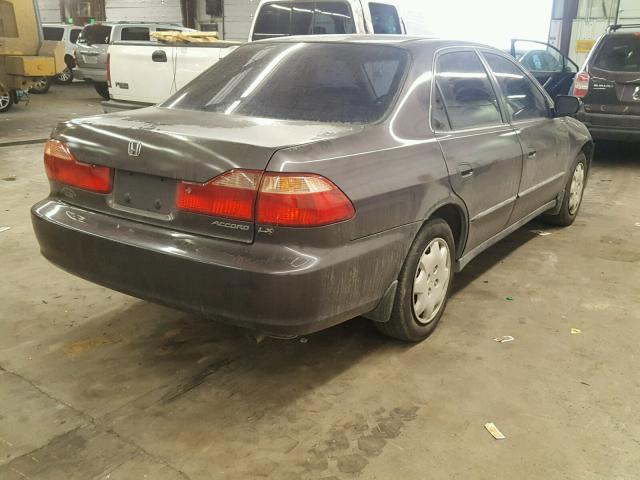 1HGCG5644XA013629 - 1999 HONDA ACCORD LX CHARCOAL photo 4