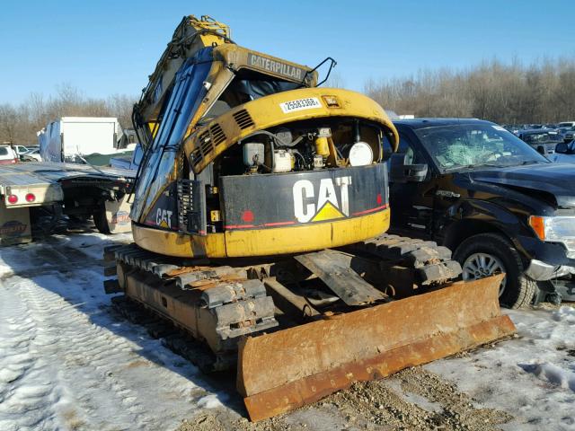 KCX00886 - 2005 CATERPILLAR EXCAVATOR YELLOW photo 3