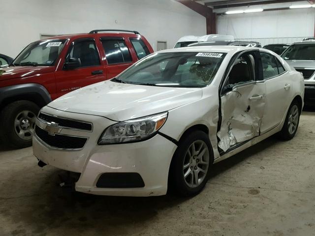 1G11D5RR7DF114063 - 2013 CHEVROLET MALIBU 1LT WHITE photo 2