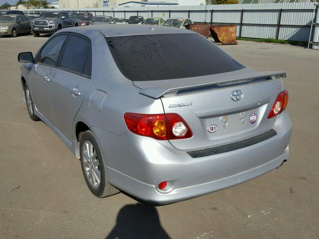 2T1BU4EE1AC475981 - 2010 TOYOTA COROLLA BA SILVER photo 3