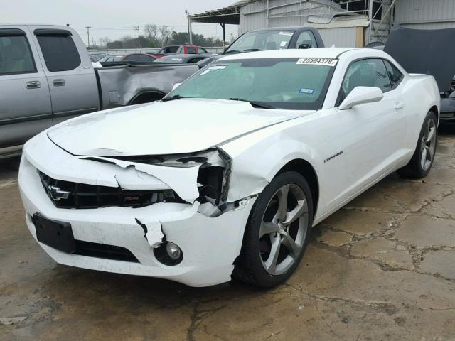 2G1FB1E34D9153224 - 2013 CHEVROLET CAMARO LT WHITE photo 2