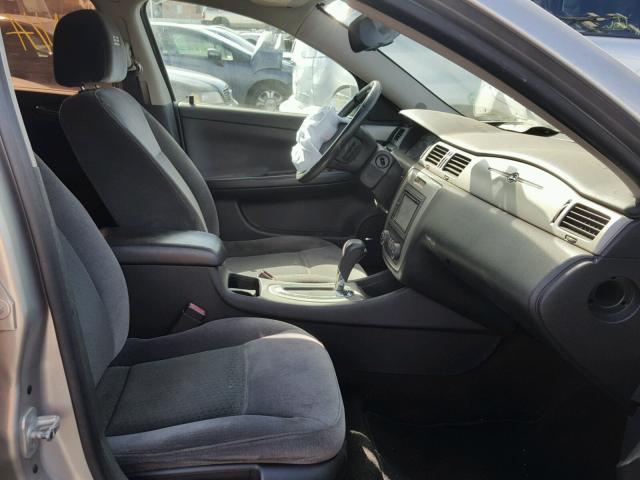 2G1WD58C869115611 - 2006 CHEVROLET IMPALA SUP 银色 照片 5