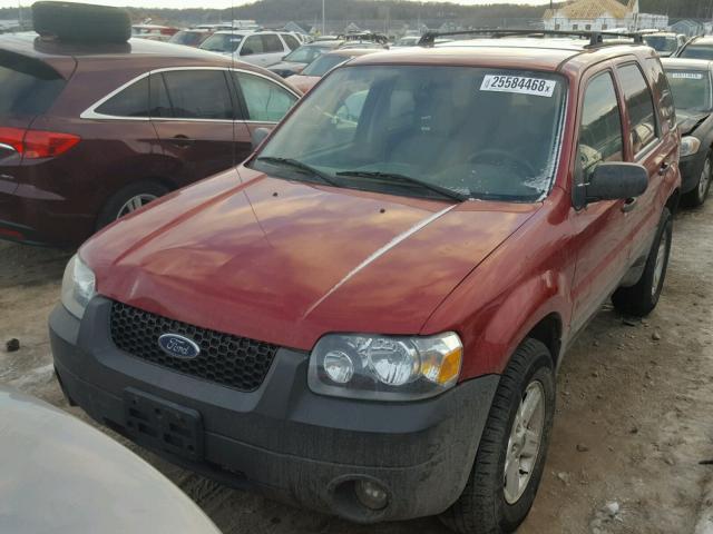 1FMYU95H45KE10558 - 2005 FORD ESCAPE HEV MAROON photo 2