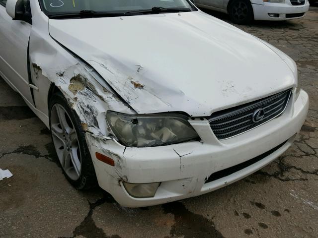 JTHBD182210009968 - 2001 LEXUS IS 300 WHITE photo 9