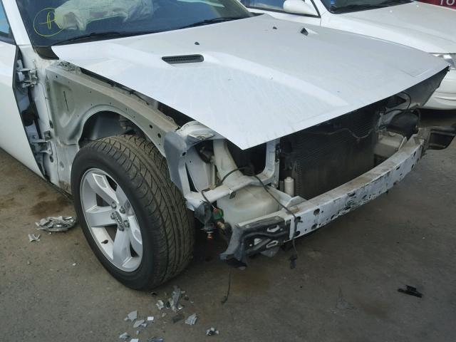 2C3CDYAG1EH225885 - 2014 DODGE CHALLENGER WHITE photo 9