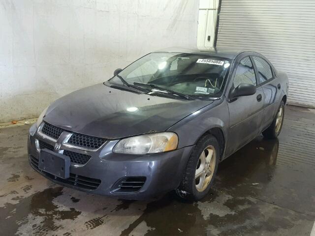 1B3EL36R04N227431 - 2004 DODGE STRATUS SE GRAY photo 2