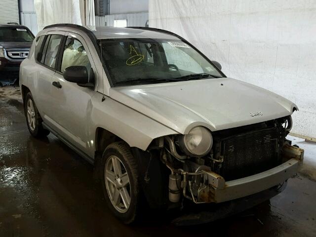 1J8FF47W37D429560 - 2007 JEEP COMPASS SILVER photo 1